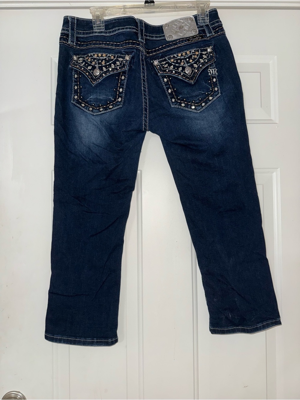 Signature women’s cuffed capri Jeans in Dark Indigo Blue - Picture 2 of 4